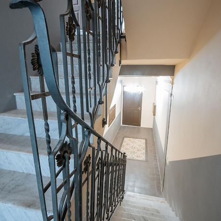Palazzo Marevento Apartment Bari Exterior photo